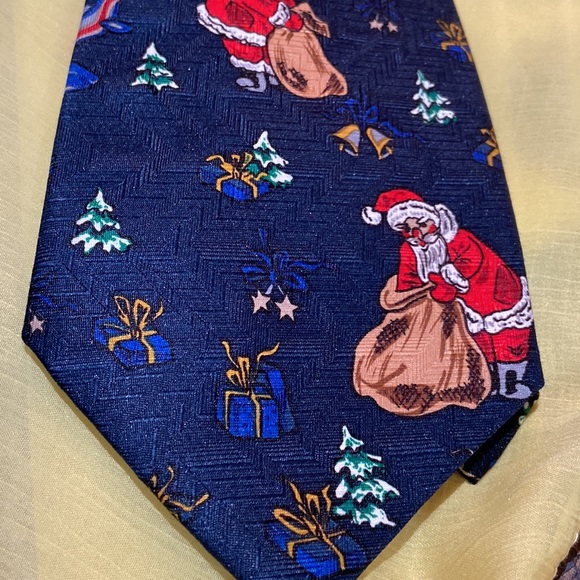 Christmas tie - Picture 2 of 7